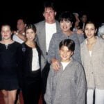 The Kardashians 26 1383235250krisjennerfamilyzoom02